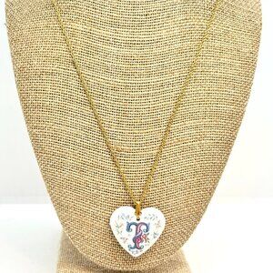 VINTAGE AVON FLORAL Monogram T Heart Pendant Necklace White Porcelain Gold Tone
